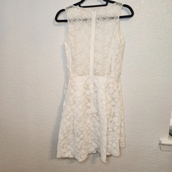 Nina Ricci Cream/Off Ivory White Knee Length Lace Dress Size FR 38 - Picture 14 of 16